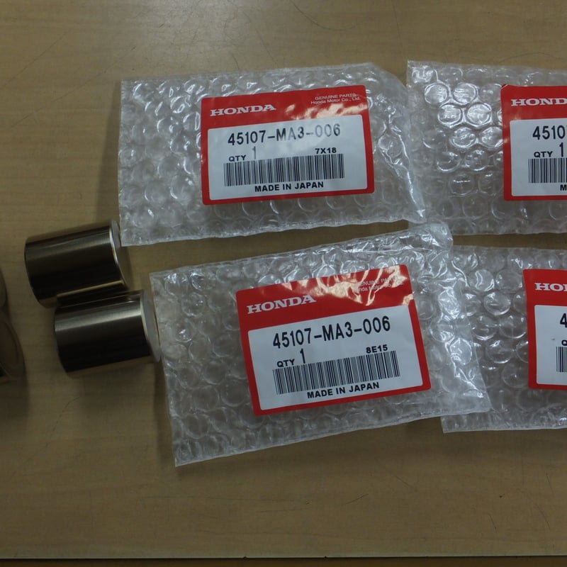 cb750f rc04 fb fc 2ポット　 キャリパー ブレーキ ブレーキ ♪CB750F/FB（RC04-102・103・・)フロントブレーキキャリパー/ピストン