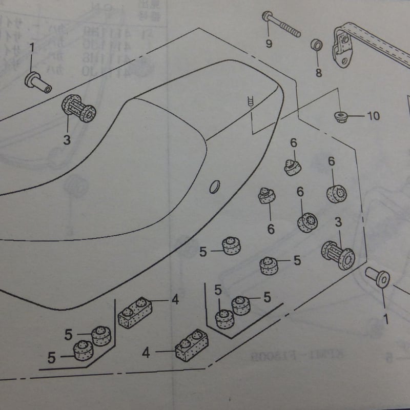 ♪FTR223/MC34/純正シート固定用のカラー/ゴム/ラバー/純正品/新品/1台分2個セッ...