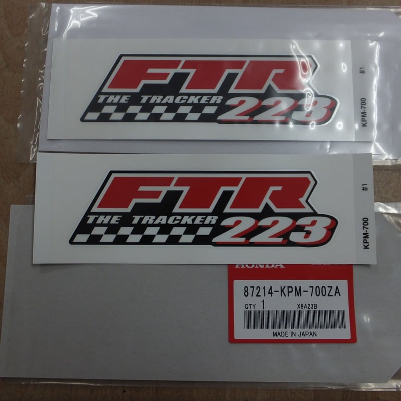 ♪FTR223/MC34/純正タンクのエンブレム/純正品/新品☆ | laugh-nagoya