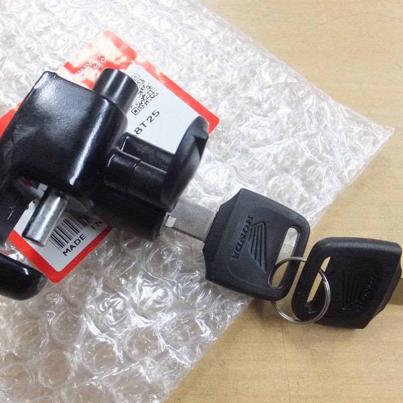 ♪AX1（NX250、MD21）/純正ヘルメットホルダー/純正メットキー