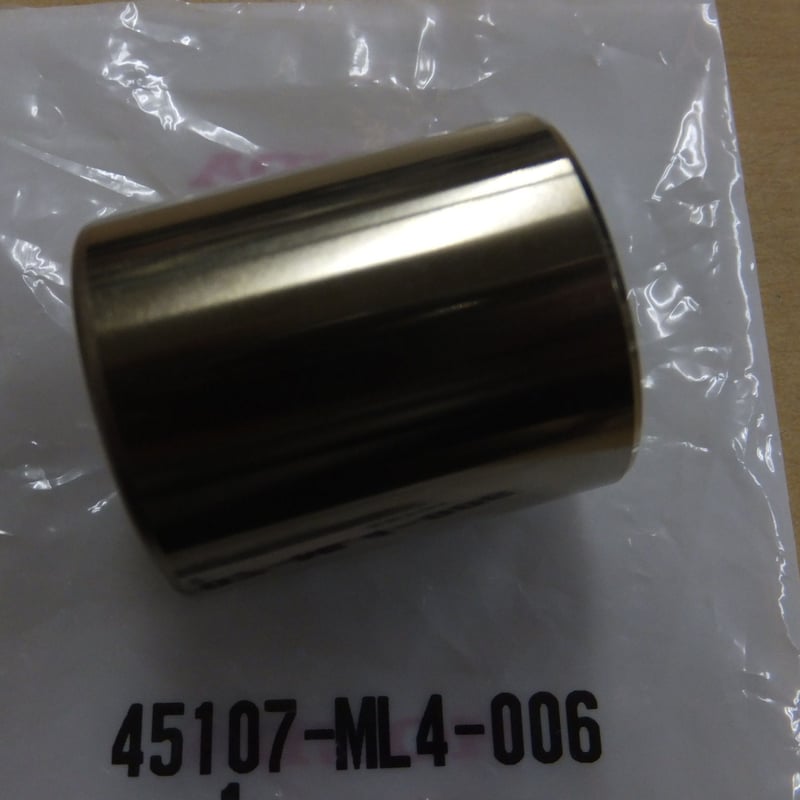 ♪CB400SS/NC41//フロントブレーキキャリパー/ピストン/1台分2個