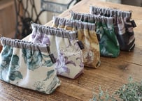『neige+コレクションJardin』三角マチの可愛いバネポーチ（持ち手付き）