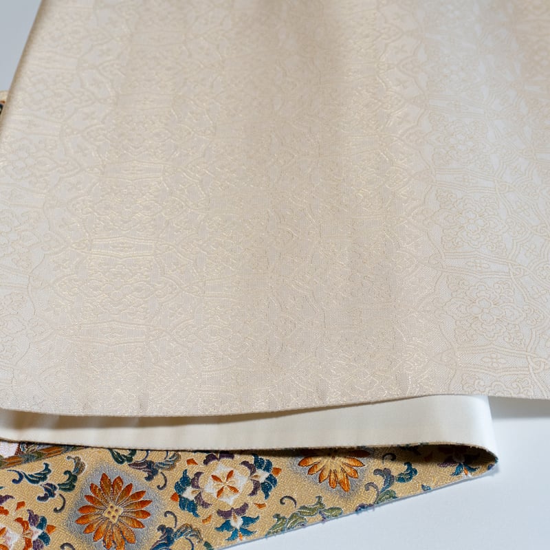 袋帯 刺繍 華柄 華紋様 宝相華 豪華 華やか パールシルバー NO-268 最高級袋帯「汕頭蘇州刺繍 亀甲に唐花華紋」 | 販売着物商品,袋帯,礼装