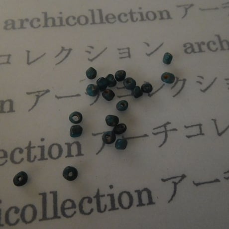古ビーズ　炭化　インドネシア　古ガラス　ビーズ　20粒 青 3x3mm　トンボ玉　交易玉