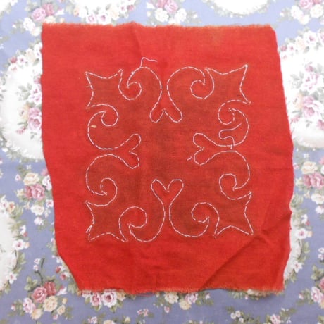 民族衣装用　手芸パーツ　刺繍布　ヤオ族アップリケ　大　刺繍部20x20cm