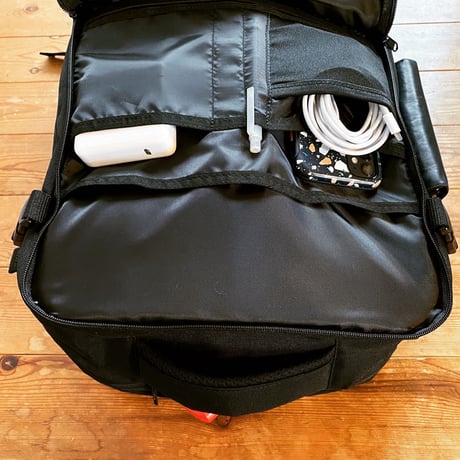 REIMGLA Square Bagpack