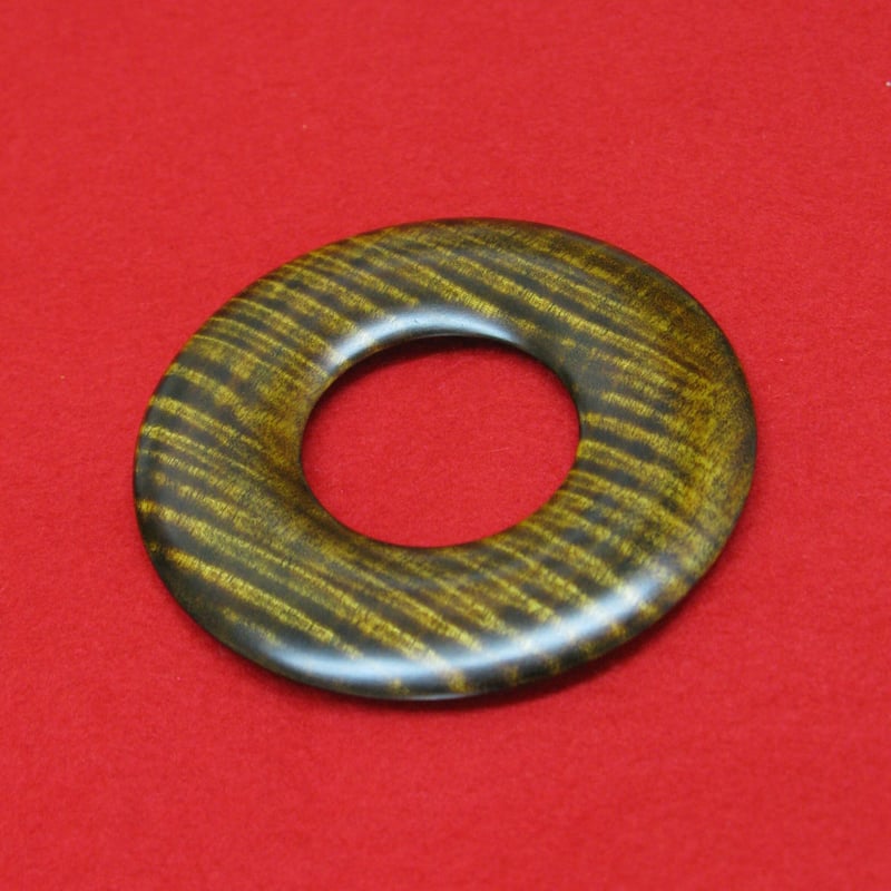 栃糸縮杢蘇芳染め拭き漆文筥　入選作品 初売り】 栃糸縮杢蘇芳染め拭き漆文筥 入選作品 小物入れ - 小物入れ