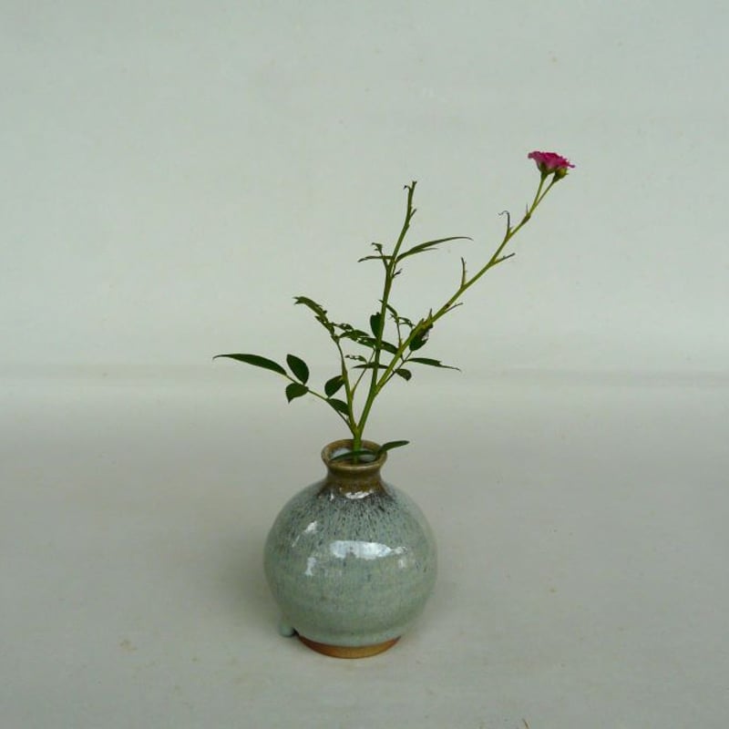 藁灰釉一輪挿し | 因久山焼窯元