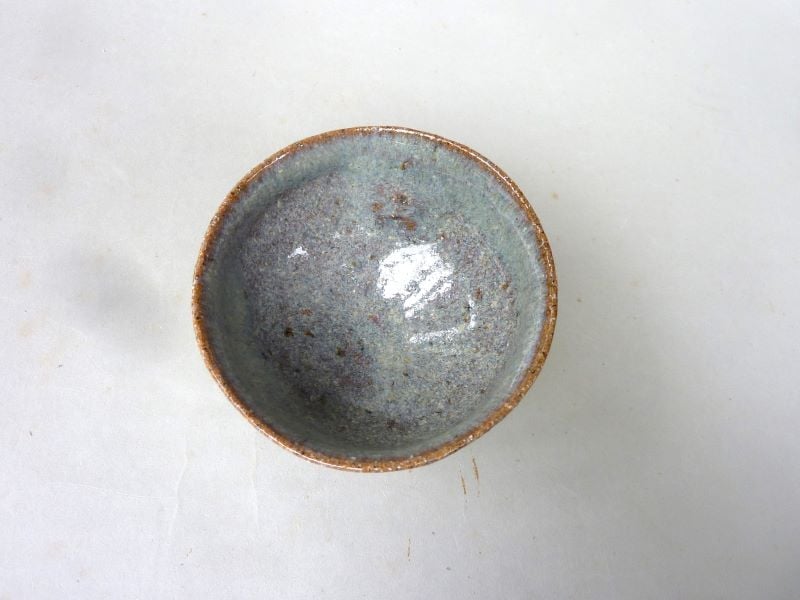 藁灰釉ぐい吞み 桐箱別料金 | 因久山焼窯元