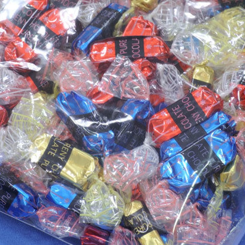 常温便】ピアニーチョコ(たっぷり500g)カラフル包装の一口チョコ