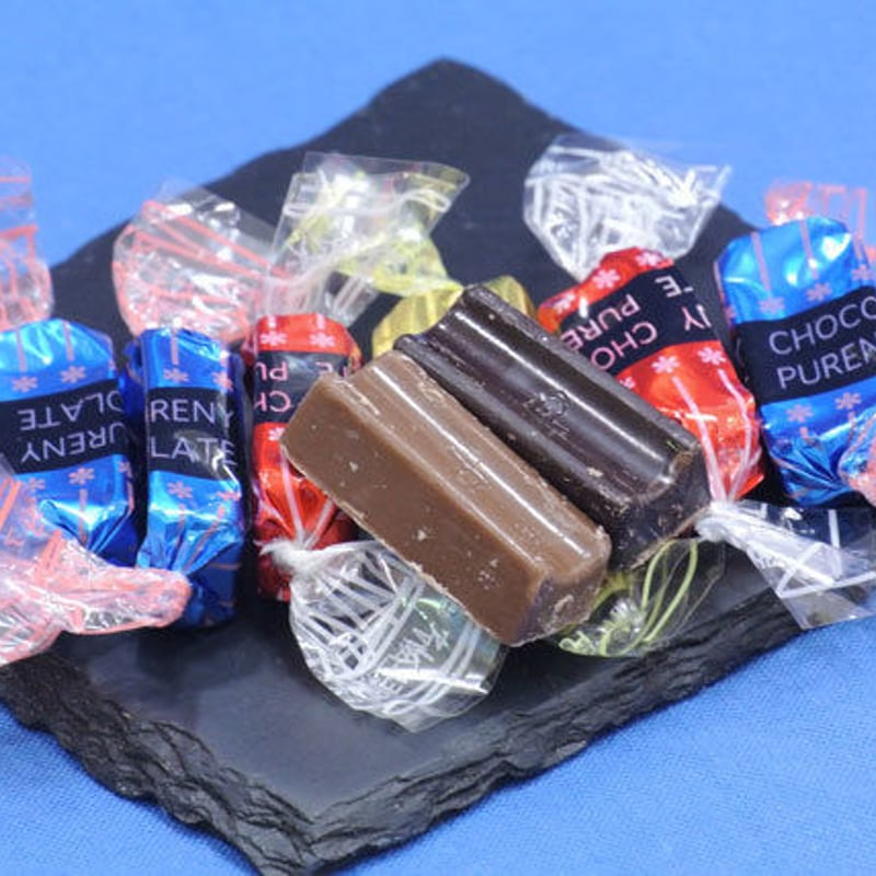 常温便】ピアニーチョコ(たっぷり500g)カラフル包装の一口チョコ