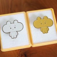 おたふくま ぽくぽく  ぴんばっじ（金と銀）2個セット