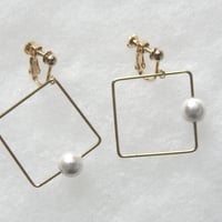 sikaku pearl earring [VE-002w]