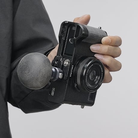 FC4305 FUJIFILM X100VI用 L型グリップ(クラシックブラック)