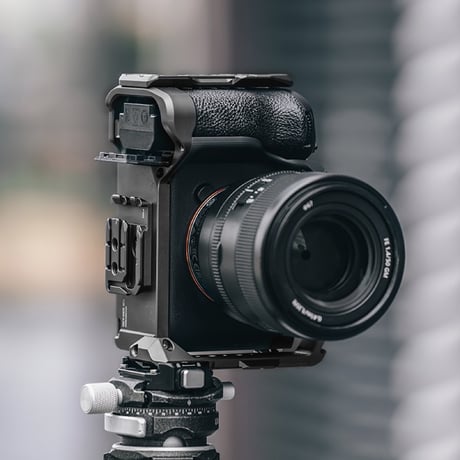 FC3605B  SONY α7 V / α7R V / α7 IV用 クイックリリースカメラケージ