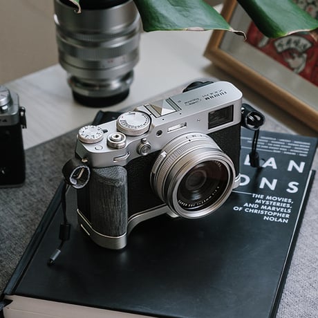 FC4305 FUJIFILM X100VI用 L型グリップ(シルクシルバー)