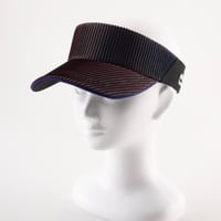 見る角度で色が変化するトランスフォームバイザー Color: フォーム ブルー×レッド