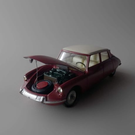 NT366　1/43 Dinky France #530 Citroën DS-19