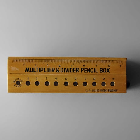 NA007　MULTIPLIER & DIVIDER PENCIL BOX