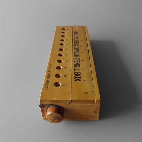 NA007　MULTIPLIER & DIVIDER PENCIL BOX