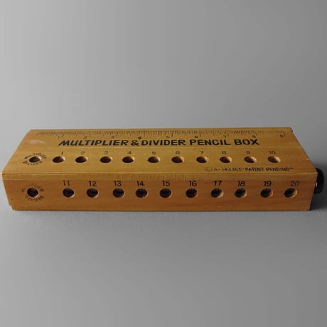 NA007　MULTIPLIER & DIVIDER PENCIL BOX