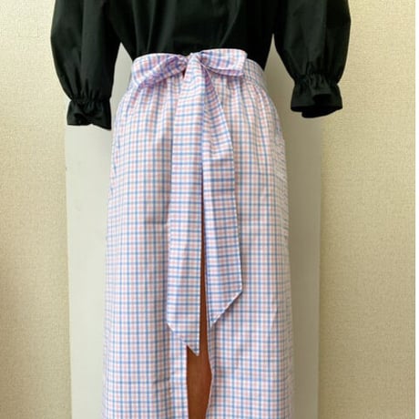 Marie & Margaret “Amy” skirt apron pink gingham