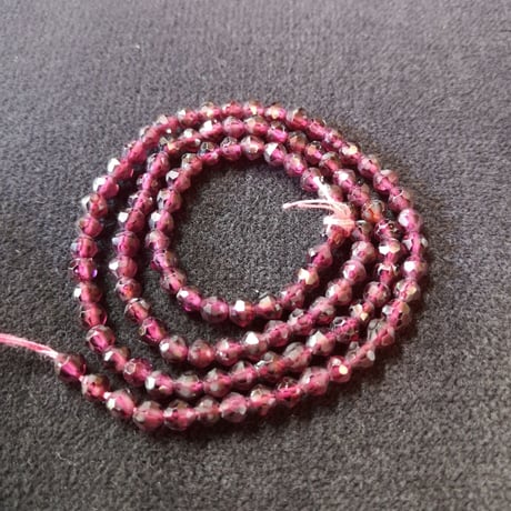 天然石　ガーネット　カット玉3mm