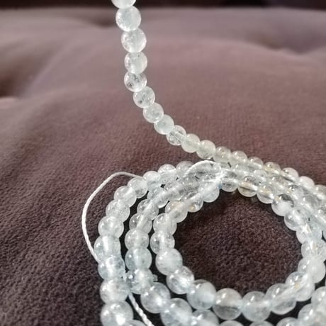 天然石　アクアマリン　丸玉4mm