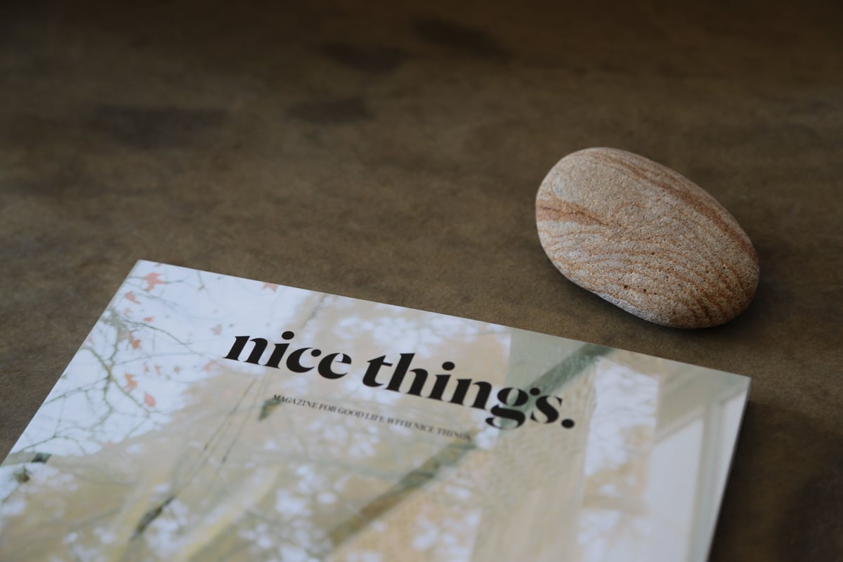 nice things. Issue 63「扉を開けたいお店」 | FOAS FURNITURE