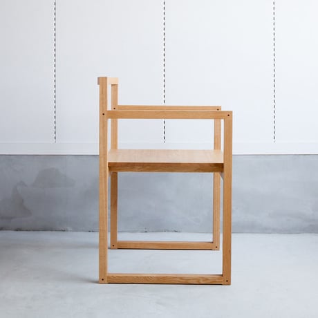 the Outline 01 arm chair (クリア塗装)