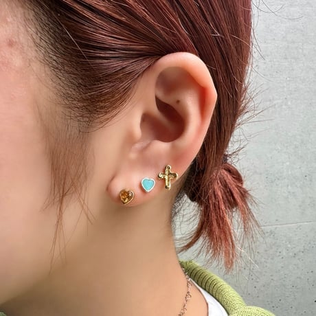 Tiny cross pierce (1P)