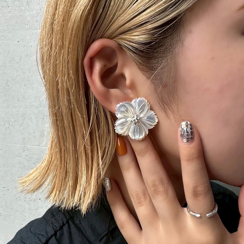 Shell blossom pierce (set) | nananbijouxxx