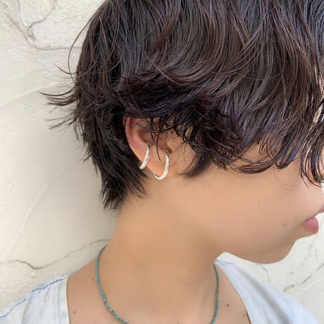 Ear cuff