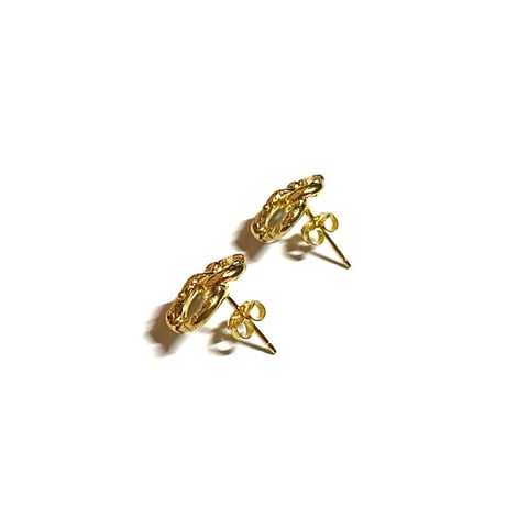 Salt pretzel pierce (1P)