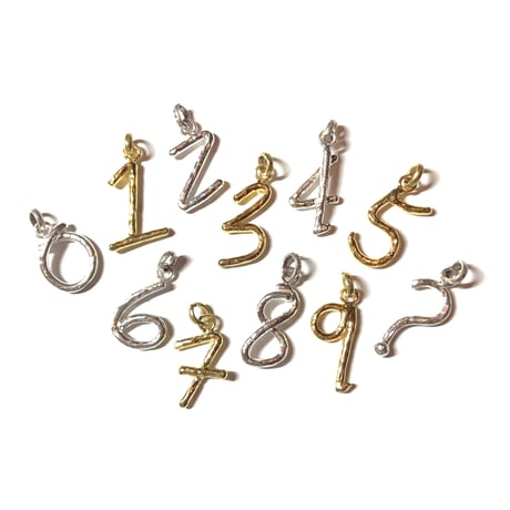 Initial charm〈Silver〉(数字/？)
