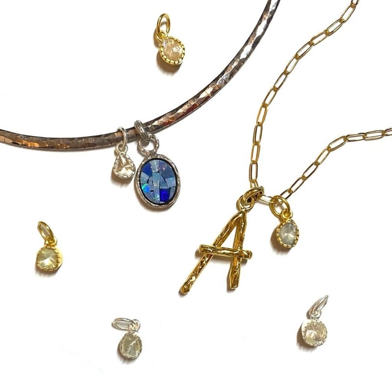 Petite diamond charm | nananbijouxxx