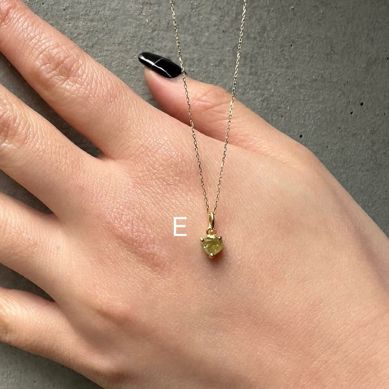 K18 yellow diamond charm | nananbijouxxx