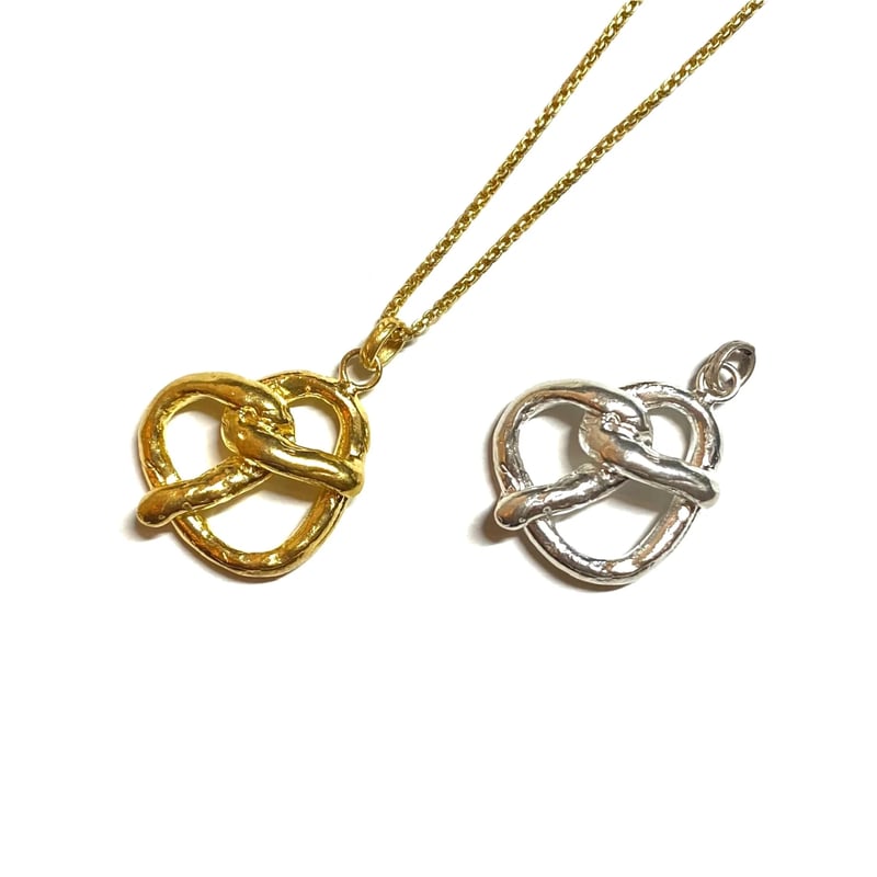 Tiffany プレッツェル　チャーム Tiffany プレッツェル チャーム Tiffany プレッツェルチャーム