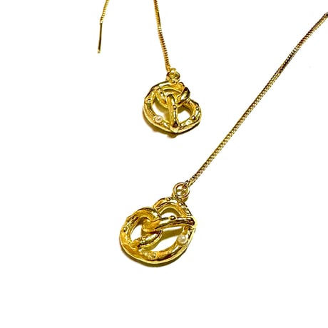 Salt pretzel pierce (Set)