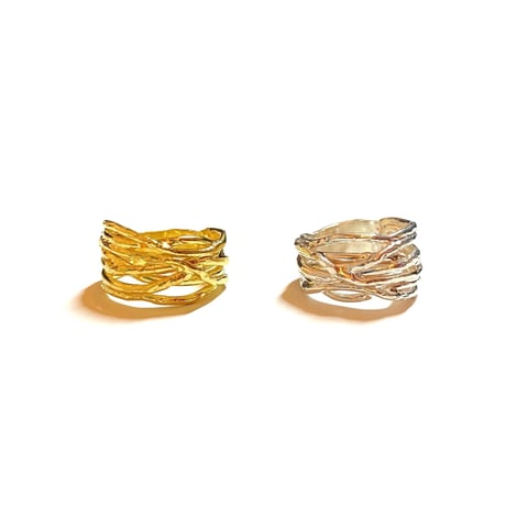 Lace up ring