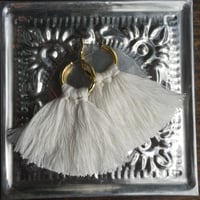 フリンジピアス