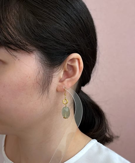 【耳飾り展 期間限定商品】satela プレナイトのピアスorイヤリング ゴールド mks-26-05