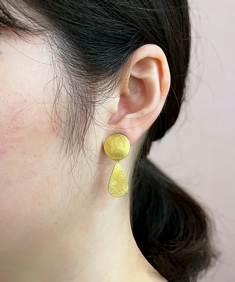 【耳飾り展 期間限定商品】satela 満月のピアスorイヤリング mks-26-29