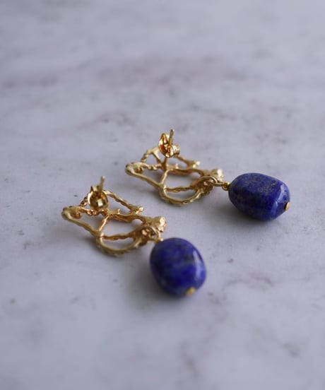 【耳飾り展 期間限定商品】satela ノット×ラピスラズリのピアスorイヤリング mks-26-54