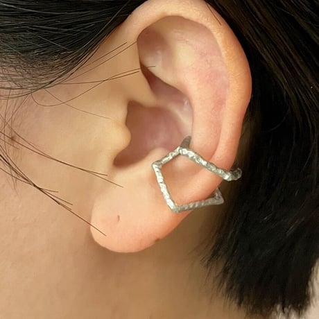 satela  スクエア イヤーカフ EC-SQ-01B 片耳販売