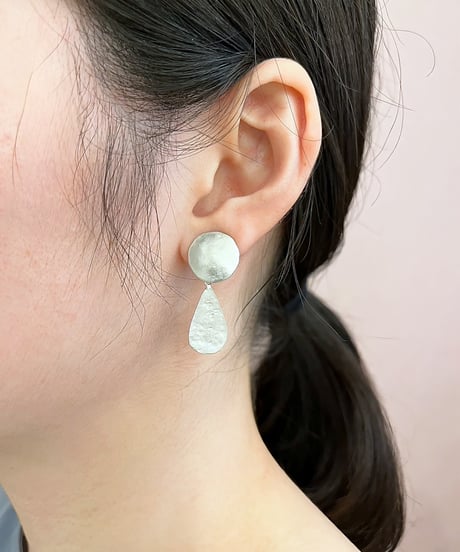 【耳飾り展 期間限定商品】satela 満月のピアスorイヤリング mks-26-28
