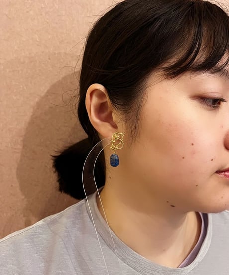 【耳飾り展 期間限定商品】satela ノット×ラピスラズリのピアスorイヤリング mks-26-54