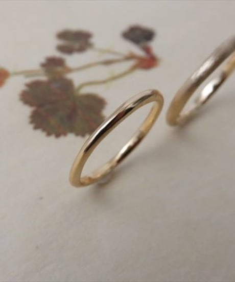 結婚指輪　MK-1313s-K18YG と MK-1313-K18YGつや消し加工