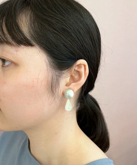 【耳飾り展 期間限定商品】satela 満月のピアスorイヤリング mks-26-28