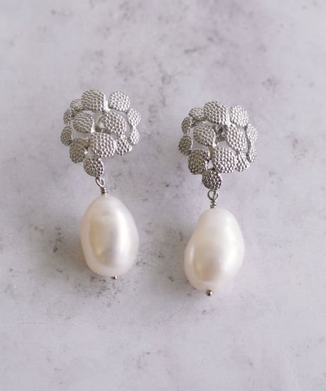 【耳飾り展 期間限定商品】satela 泡×淡水パールのピアスorイヤリング mks-26-36